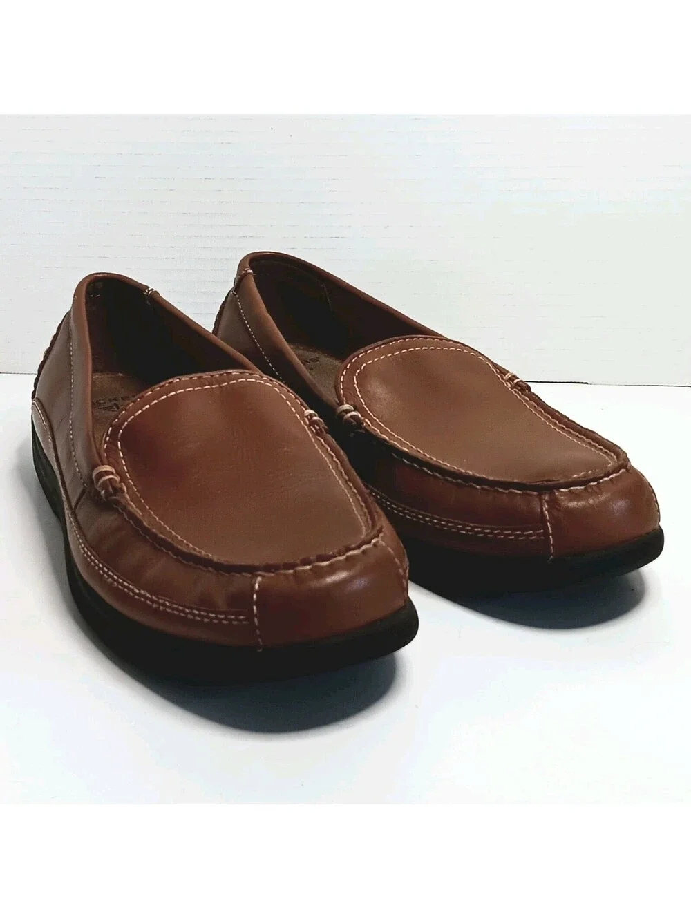 Dockers Catalina Men’s Leather Loafers - Moc-Toe Slip-On Casual Shoes 10 EUC